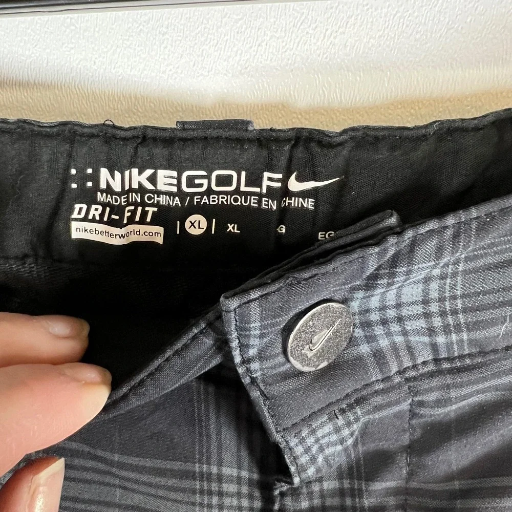 Nike Golf Dri-FIT Plaid‎ Shorts Boys XL Grey Black Checkered Performance 508412